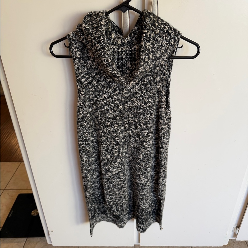 Jones New York Black and White Cowl Neck Sweater